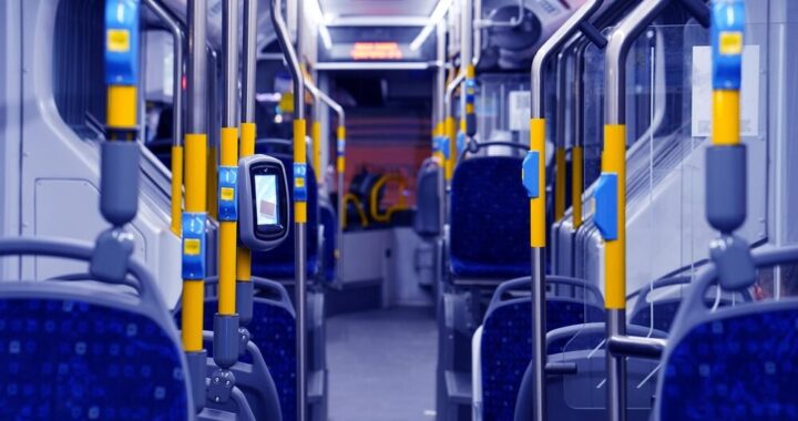 nowe---ycie-starych-wiat-przystankowych-w-czechowi-auto-2023